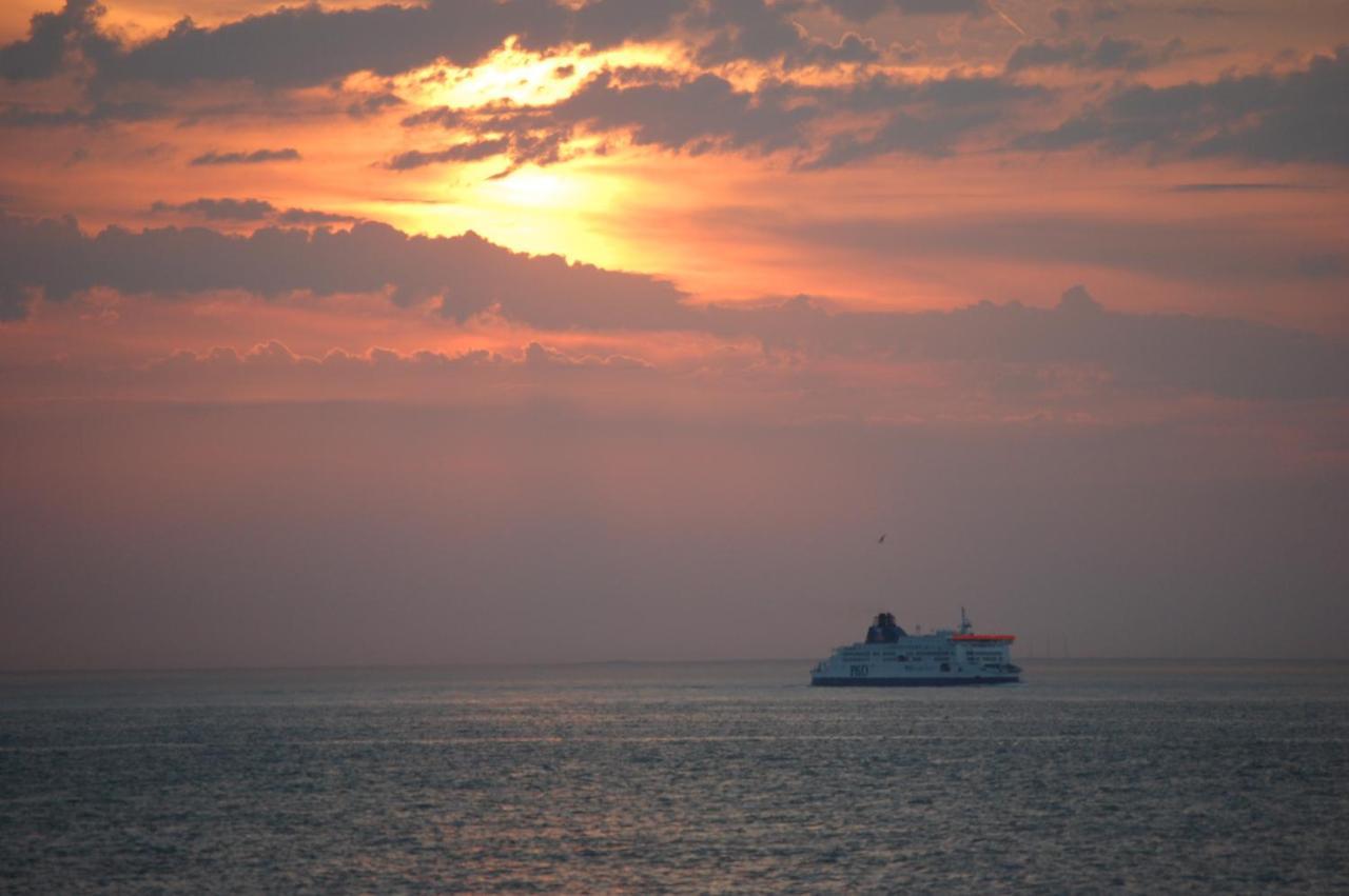 Le Bord De Mer كاليه المظهر الخارجي الصورة